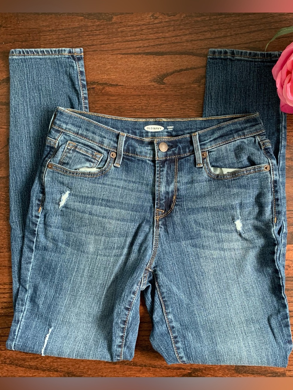 Old Navy Curvy Skinny jeans in size 2